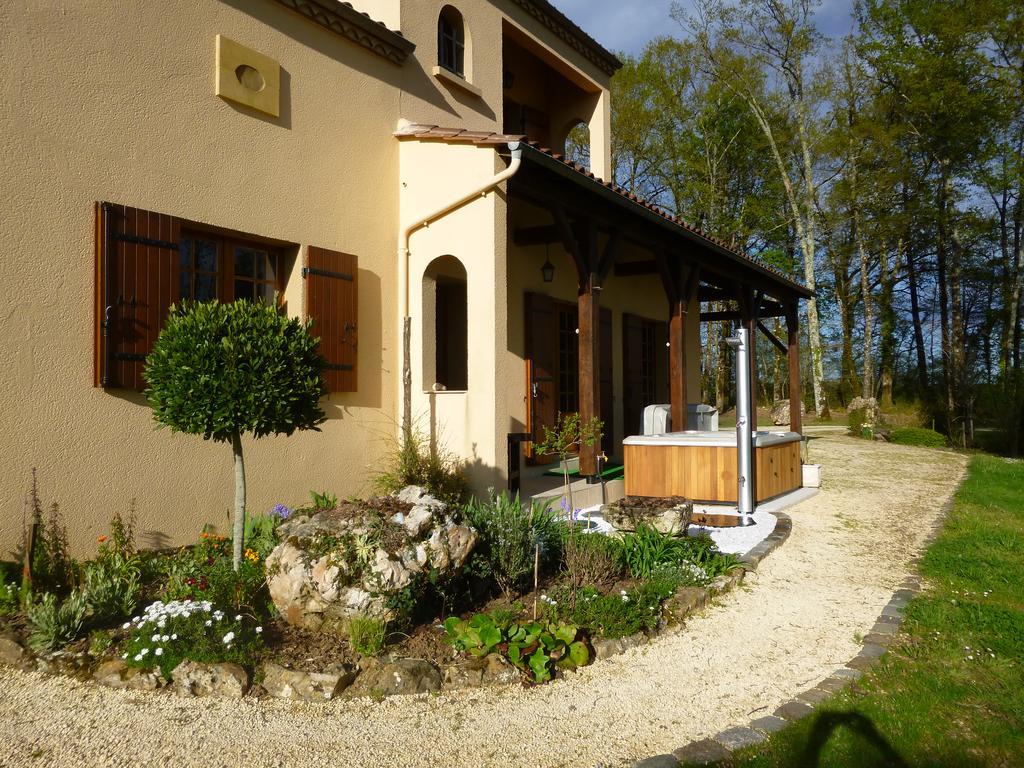 Maison De Vacances Macou 2 Capdrot Exteriör bild