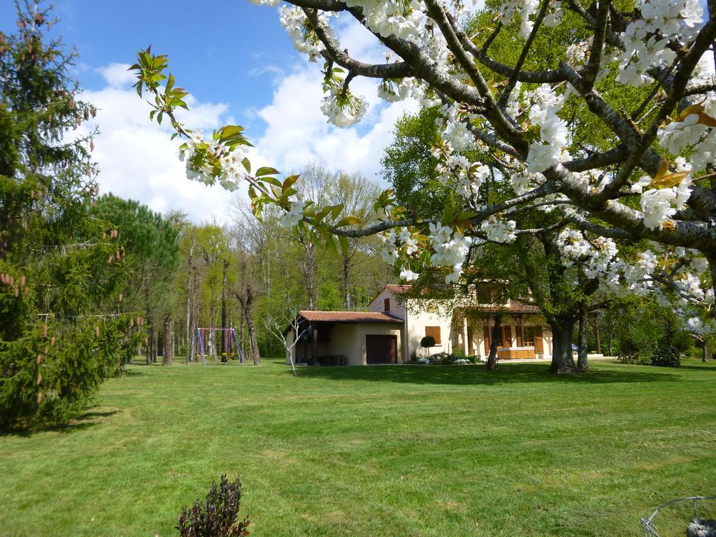 Maison De Vacances Macou 2 Capdrot Exteriör bild
